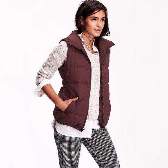 Old Navy Jackets & Blazers - Old Navy Burgundy Fleece Lined Quilted Puffer Vest